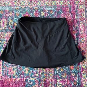 Nike Dry Fit Skirt, Shorts underneath Size Large
